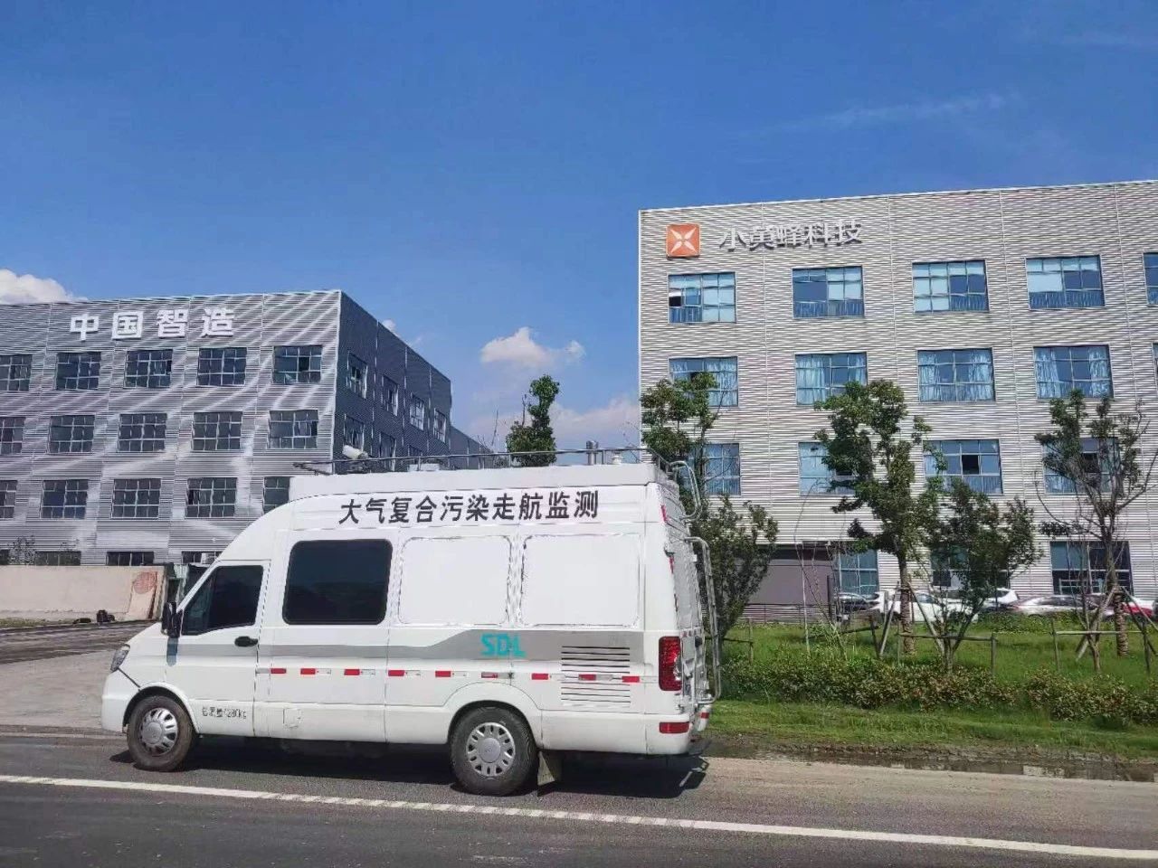皇家国际走航监测车工厂实拍.jpg